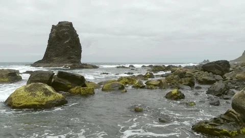 Rocks on the shore 스톡 동영상 91667267