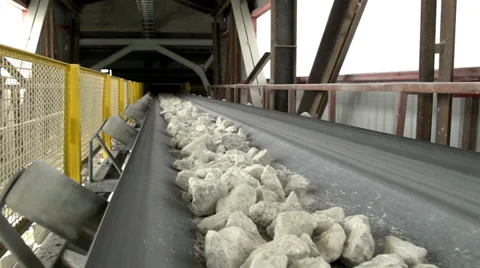 Rocks slowly moving from the splinter s belt Stock Footage 38916702