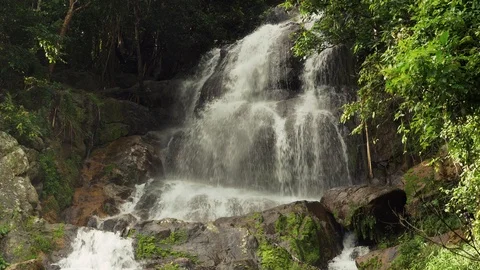 Rocks at top of waterfall in Koh Samui Thailand Video stock 92537369