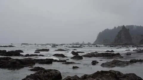 Rocky beach cliffs Stockbeeldmateriaal 282112254