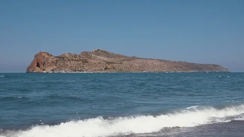 Rocky island Vídeo Stock 124282773