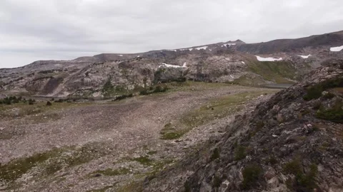 Rocky mountain ridge and desolate alpine tundra Stock Footage 312063670