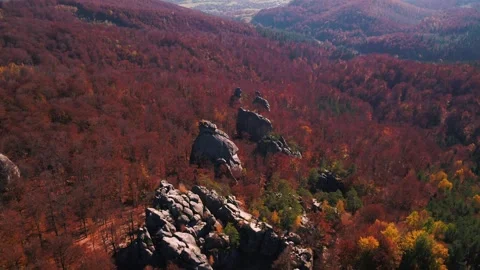 Rocky mountains in fall Stockbeeldmateriaal 255104754