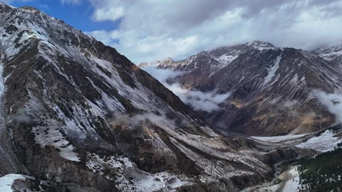 Rocky Peaks Above Cloud Layer Kyrgyzstan Tien Shan Drone View Vídeo Stock 328101104