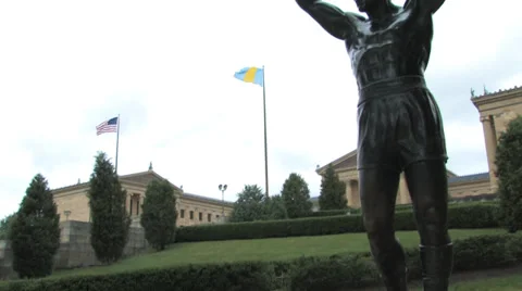 Rocky Statue tilt up 스톡 동영상 34164840
