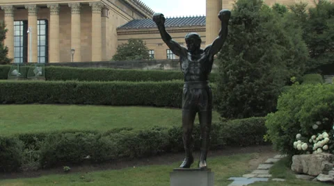 Rocky statue wide 스톡 동영상 34164860