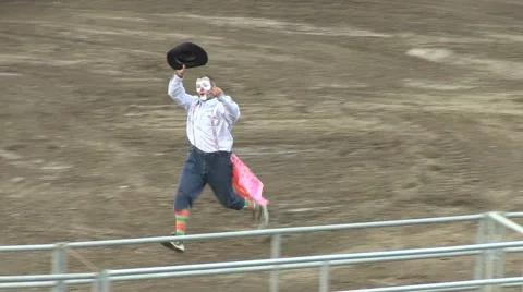 Rodeo clown running Stock Footage 40871782