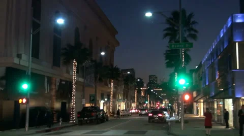 Rodeo Drive sign in the nigth Video stock 35035149