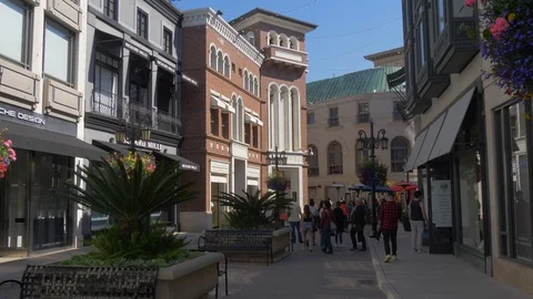 Via Rodeo at Rodeo Drive in Beverly Hills - CALIFORNIA, USA - MARCH 18, 2019 Stock Footage 105983383