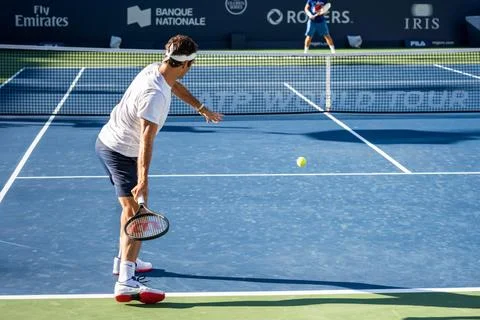 Roger Federer, practicing during the Roger Cup Stock Photos
