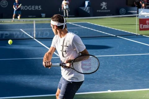 Roger Federer, practicing during the Roger Cup Stock Photos