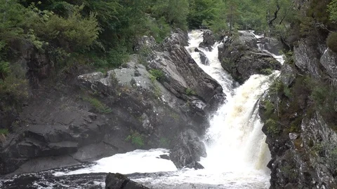 Rogie Falls 動画素材 93265034