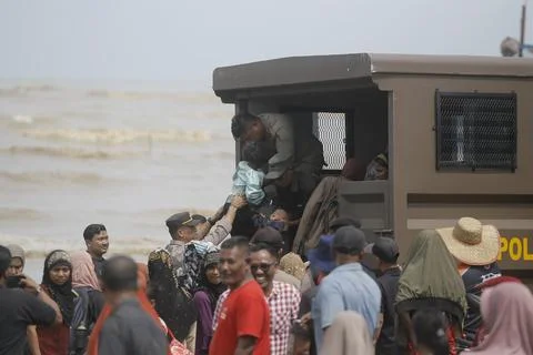 Rohingya immigrant ship stranded in Aceh, Indonesia Stock Photos