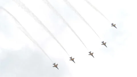 The ROKAF Black Eagles during the Aerobatic Flying Displays at Singapore Airshow 库存影片 67170069