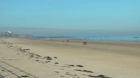 Roker beach in winter looking north Stock-Footage 104312165