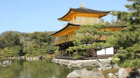 Rokuon-ji temple in Kyoto 스톡 동영상 25683043