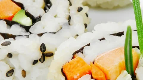 Roll with Cucumber and salmon Vídeos de archivo 26362737