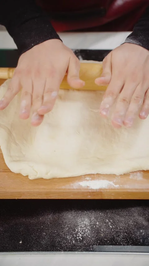 Roll Out the Fresh Dough Vídeos de archivo 282730298