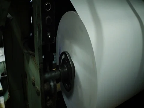 Roll of paper for printing newspapers Stockbeeldmateriaal 79166291
