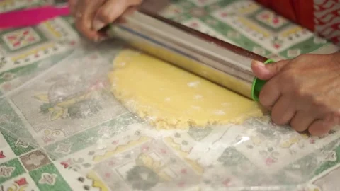 Rolled cake dough so that it is flat and easy to mold. Stock Footage 271211370