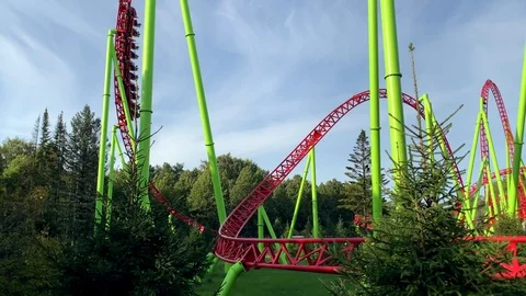 Roller coaster in the amusement park Video stock 115700125