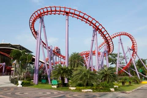 Roller coaster looping 스톡 사진