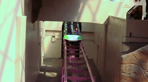 Roller coaster ride V1 - HD 스톡 동영상 12250522