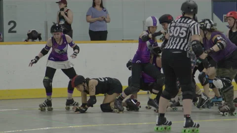Roller derby extreme slow motion Stock Footage 232535411