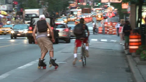 Roller Skater Doing Tricks Video stock 25734390