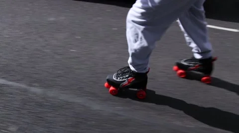 Roller Skater - Tracking Shot Vídeo Stock 53898372