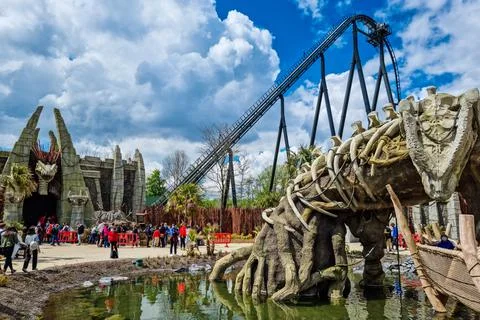 Rollercoaster Kondaa in Walibi Foto stock