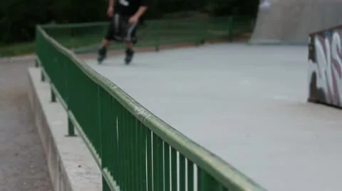 Rollers skating Stock-Footage 10923126