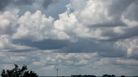 Rolling cloud time-lapse in a midwestern suburb. Stock-Footage 144898819