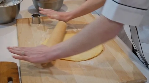 Rolling out a dough in slow motion 스톡 동영상 95831532