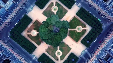 Rolling top down view of Place des Vosges from drone. Geometric shape of Stock Footage 176449048