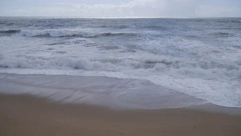 Rolling waves Vídeos de archivo 89498259