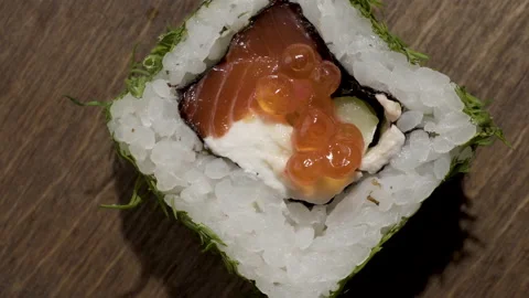 Rolls with rice and fish close-up 스톡 동영상 135235367