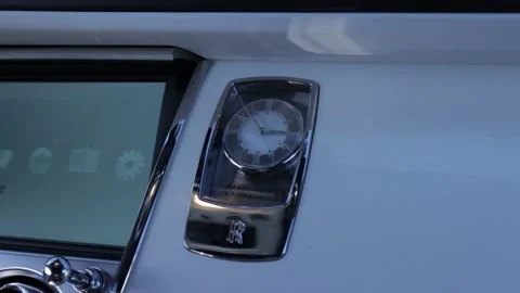 Rolls Royce interior compartment and clock 動画素材 168752144