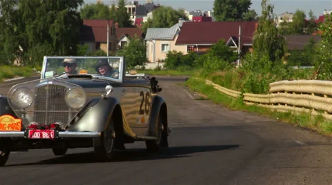 Rolls Royce Silver Ghost, Bentley, 4 1 4 vintage cars. 1920S, 1930s, 1940s Stock Footage 25627657