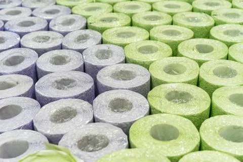 Rolls of wallpaper. Background and texture of wallpaper for walls. Foto stock