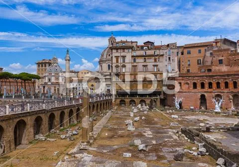 Roman forum ruins in Rome Italy Stock Photos
