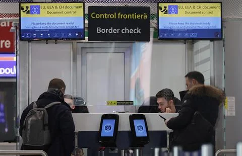Romania operationalises the EES border control system at Henri Coanda Internatio 스톡 사진
