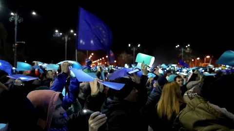 Romanian protesters 库存影片 76441873