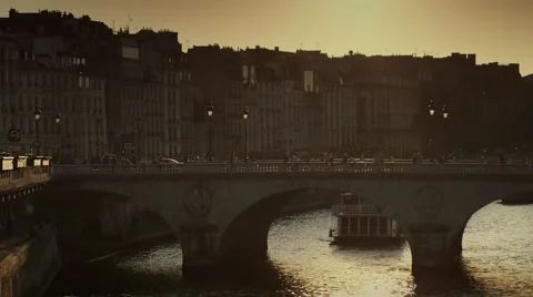 Romantic bridge in Paris at sunset Stock-Footage 41461773