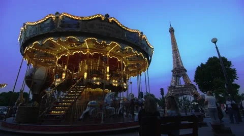 Romantic carousel in front of the Eiffel Tower in Paris Video stock 41461903