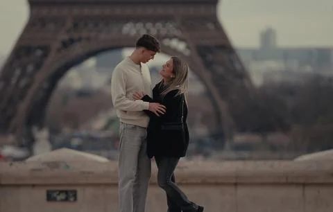 Romantic Couple Embracing With Eiffel Tower In Paris France Young Lovers Fotos Stock