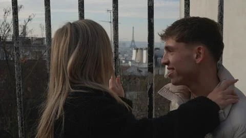 Romantic Couple Embracing With Eiffel Tower View In Paris France Young Lovers Fotos Stock