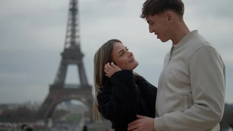 Romantic Couple Embracing With Eiffel Tower In Paris France Young Lovers Fotos Stock