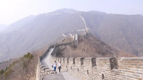 Romantic couple walk on Great Wall of China Stock Footage 99552365