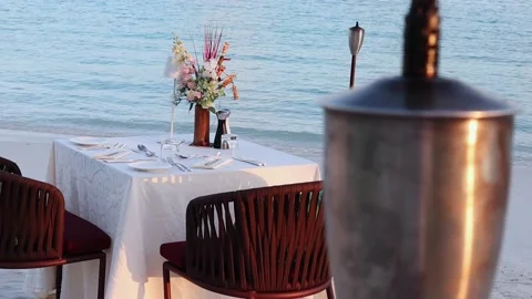 Romantic dinner Maldives Stock Footage 171070494